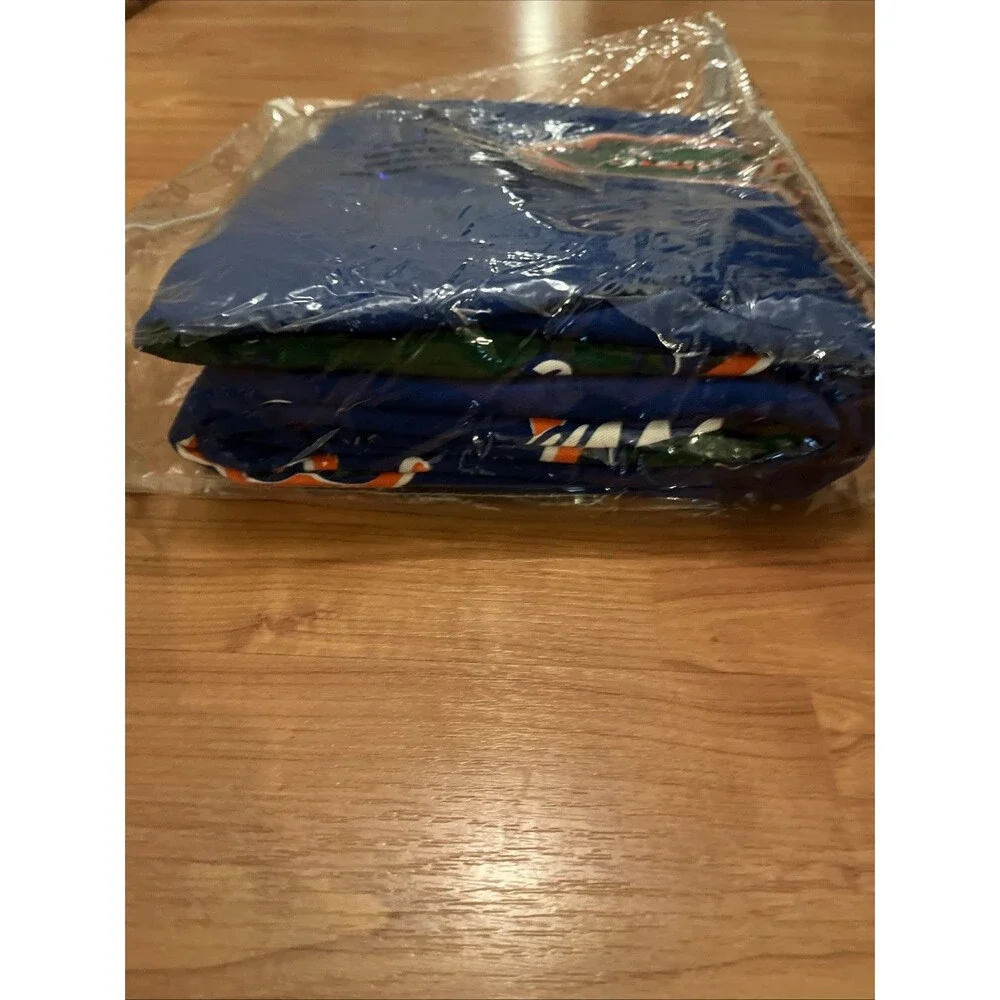 Florida Gators Futon Cover - Full Size fits 6 and 8 inch mats Multicolor